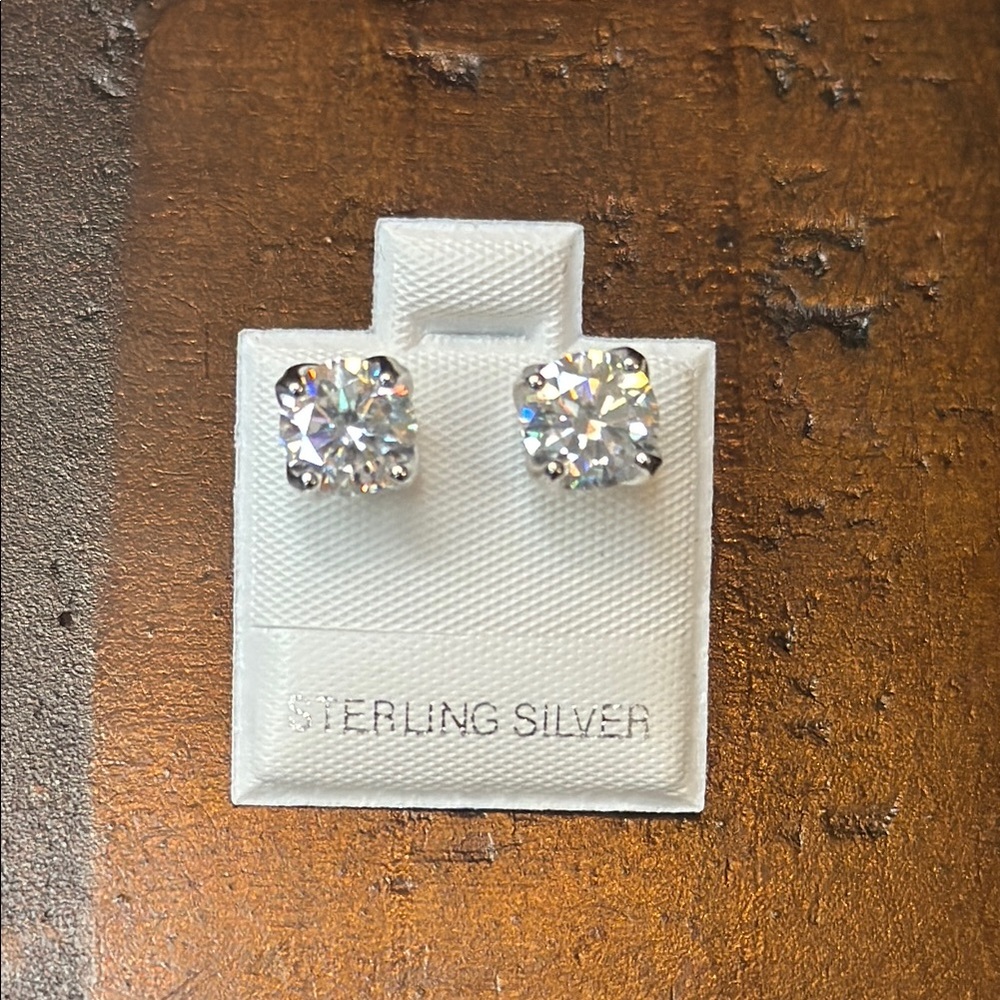 925 Sterling Silver Stud Earrings